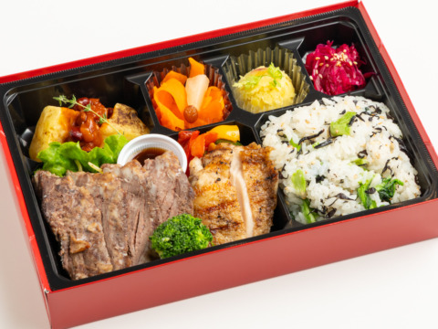 直火網焼牛ハラミステーキ&グリル・ド・チキンコラボ弁当