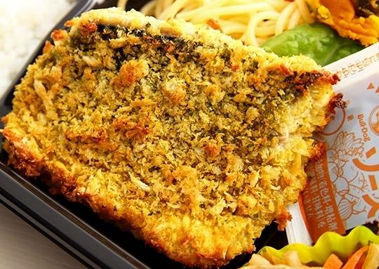 さばのスパイスパン粉焼き弁当