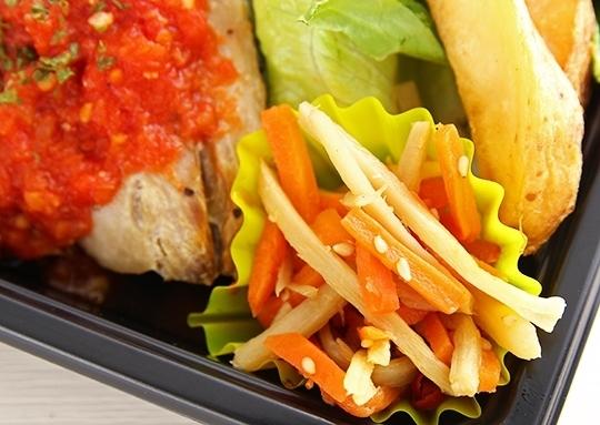 アジのソテー トマトソース弁当