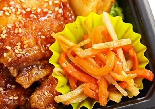 厚切豚肉の蒲焼き風弁当