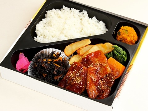 厚切豚肉の蒲焼き風ボリューム弁当