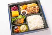 直火網焼き グリル・ド・チキン贅沢弁当