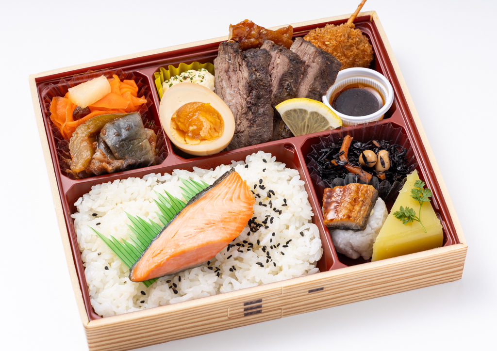 THE MAKUNOUCHI（幕ノ内弁当 直火網焼きハラミステーキ）