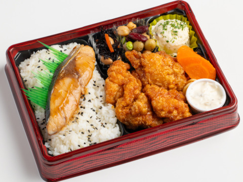 チキン南蛮タルタルソース＆ぶりの照り焼き 幕ノ内弁当